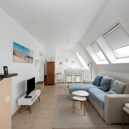 Apartment Quiet Getaway W Terrace, Cleaning Included